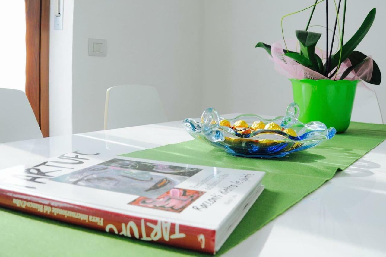 그린자네 카보르 Casa Dei Nonni #Charminglanga 빌라 외부 사진